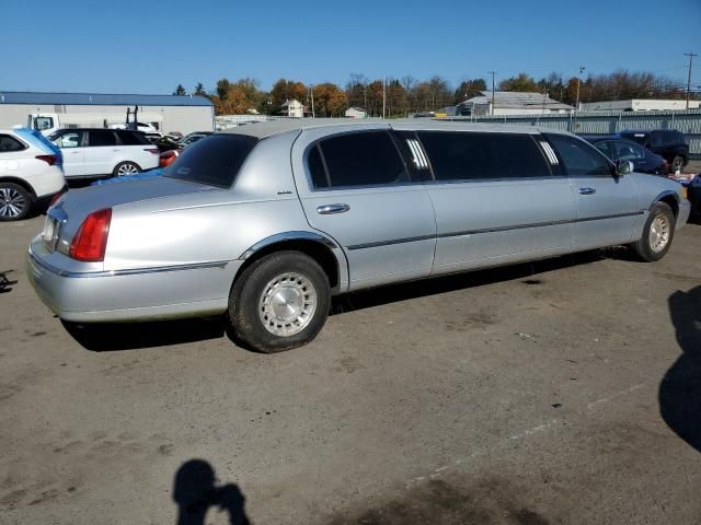 1999 Lincoln Town Car Executive