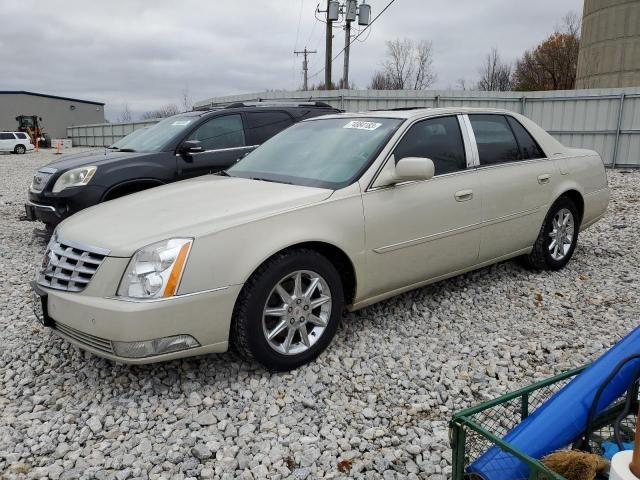 2010 Cadillac DTS Luxury Collection