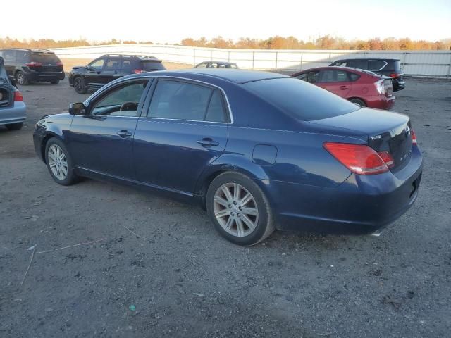 2005 Toyota Avalon XL