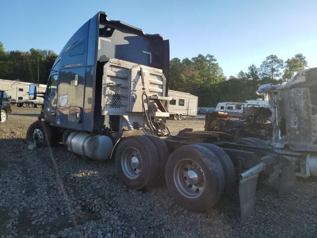 2016 Kenworth Construction T680