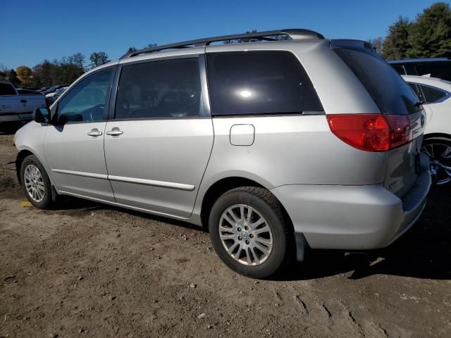 2009 Toyota Sienna LE