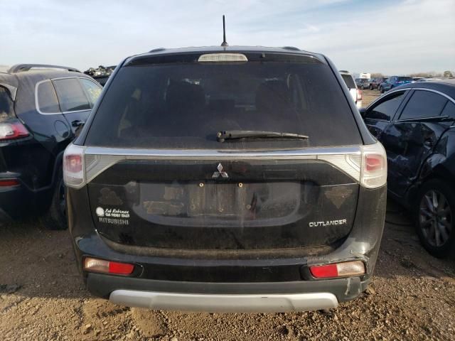 2015 Mitsubishi Outlander ES