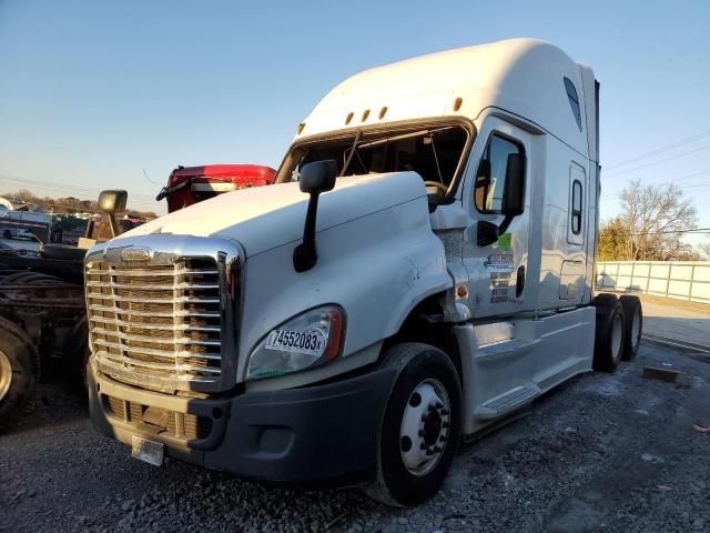 2016 Freightliner Cascadia 125