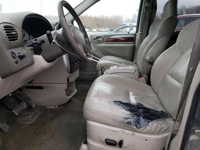 2005 Chrysler Town & Country Limited