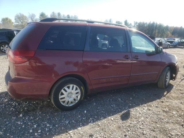 2005 Toyota Sienna CE