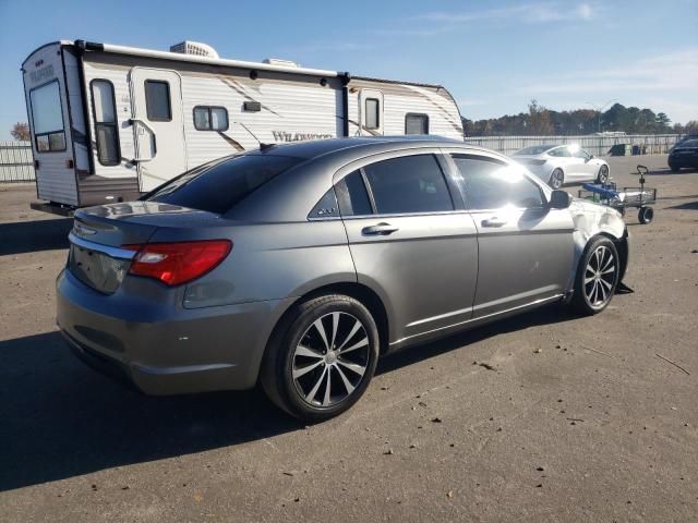 2013 Chrysler 200 Limited