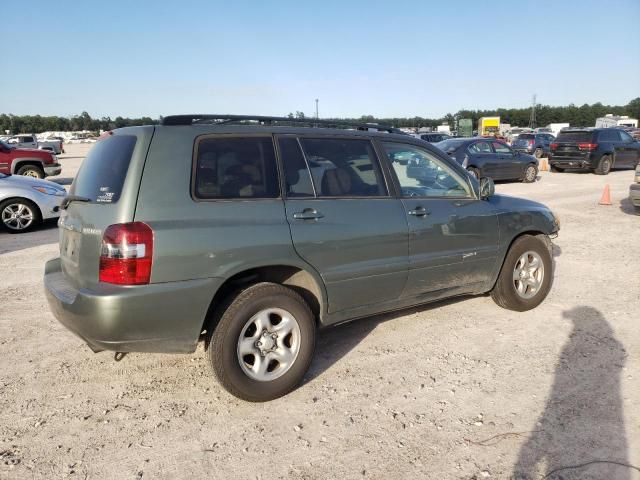 2004 Toyota Highlander Base