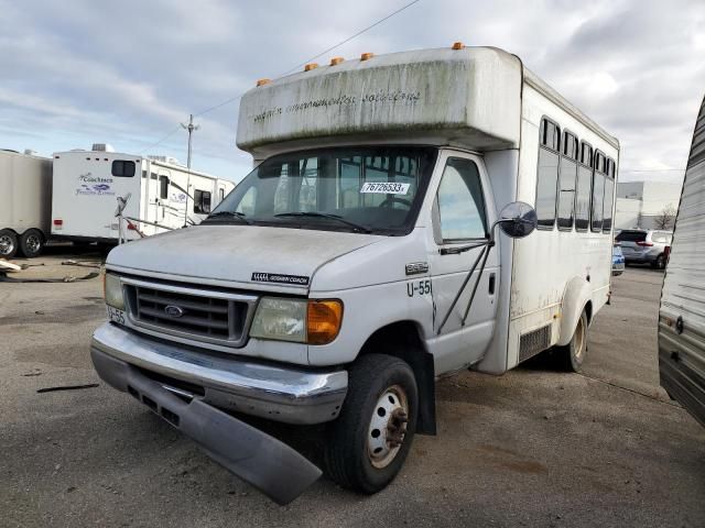 2006 Ford Econoline E350 Super Duty Cutaway Van