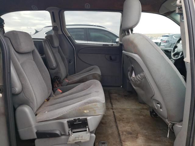 2005 Chrysler Town & Country LX