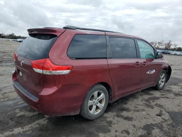 2013 Toyota Sienna LE