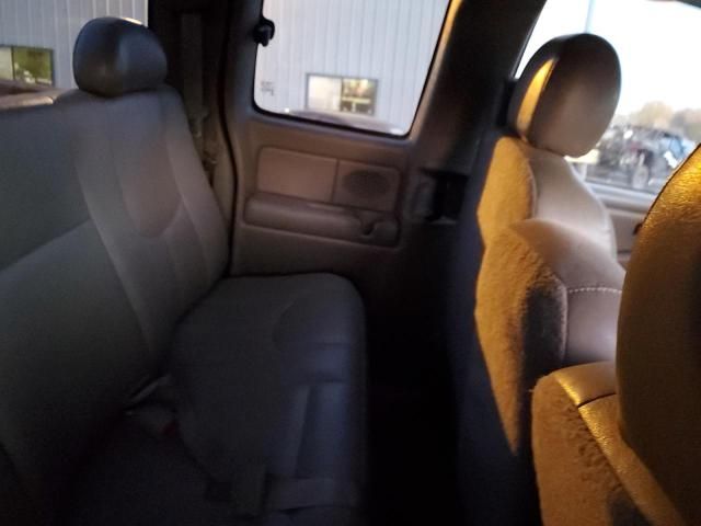 2004 GMC Sierra K2500 Heavy Duty