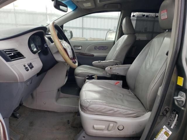 2011 Toyota Sienna XLE