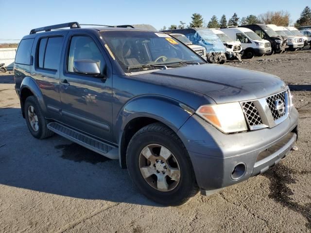 2005 Nissan Pathfinder LE