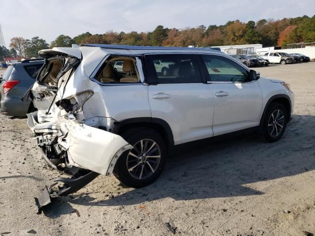 2019 Toyota Highlander SE