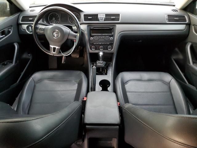 2014 Volkswagen Passat S