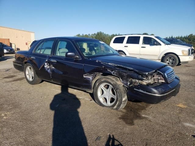 1999 Ford Crown Victoria LX