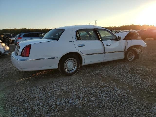 2001 Lincoln Town Car Executive