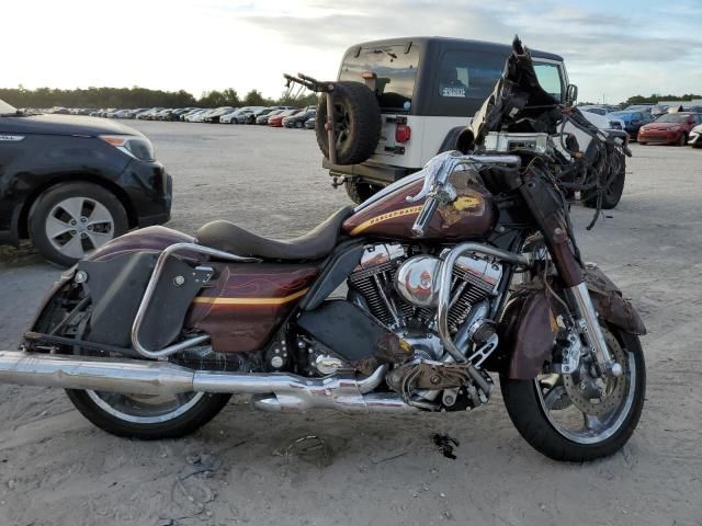 2010 Harley-Davidson Flhxse