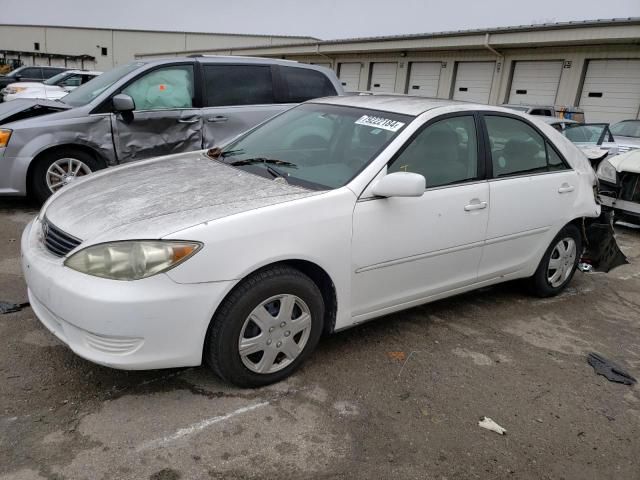 2005 Toyota Camry LE