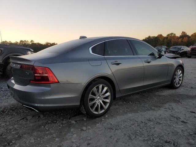 2017 Volvo S90 T6 Momentum