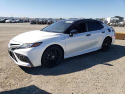 Carros híbridos a la venta en subasta: 2021 Toyota Camry XSE