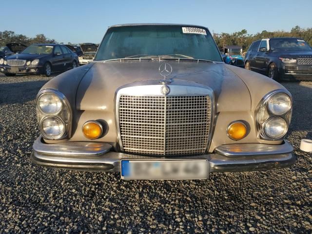 1972 Mercedes-Benz 280SEL