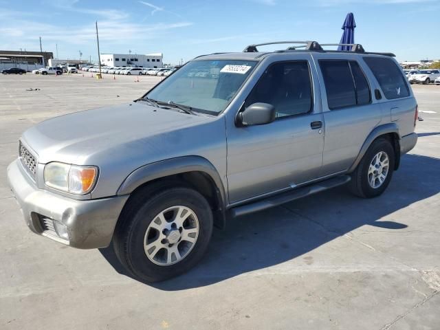 2000 Nissan Pathfinder LE