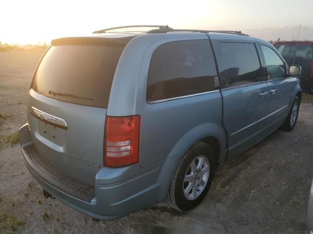 2010 Chrysler Town & Country Touring