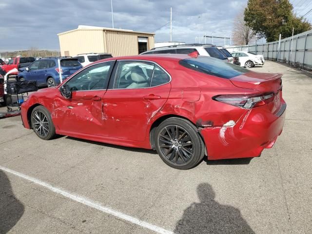 2022 Toyota Camry SE