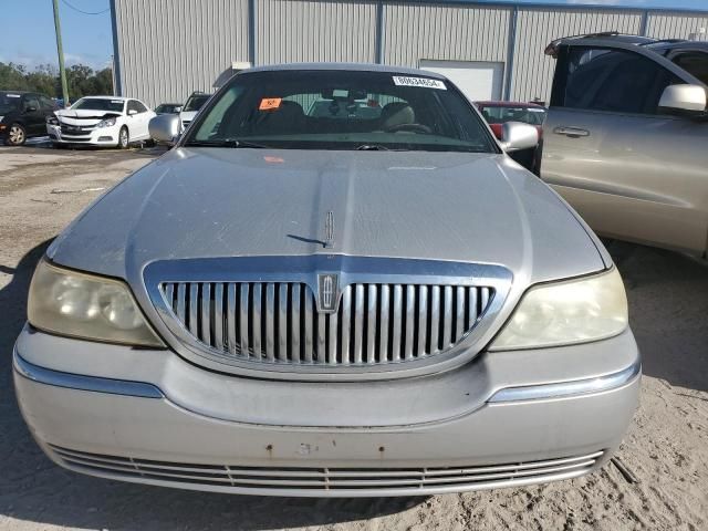 2003 Lincoln Town Car Executive