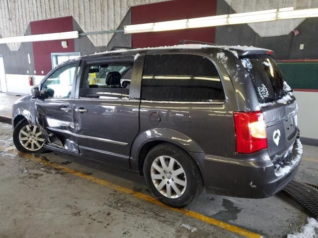 2016 Chrysler Town & Country Touring