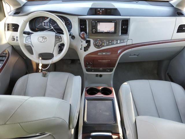 2013 Toyota Sienna XLE