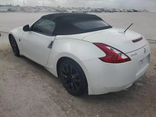 2016 Nissan 370Z Base