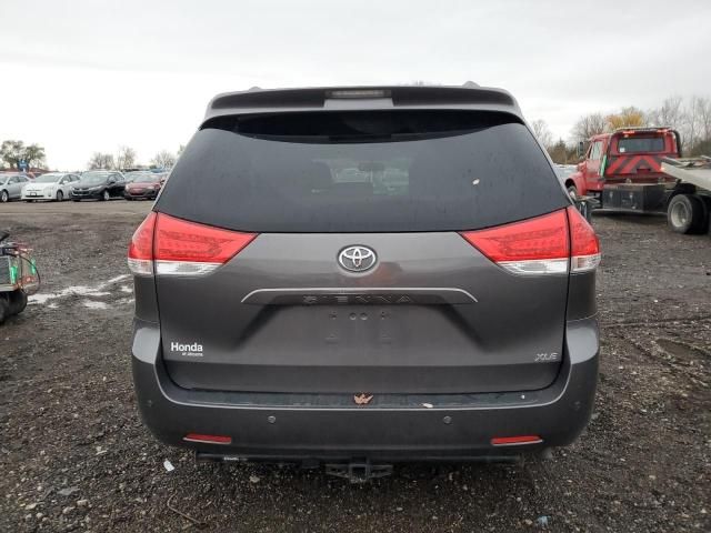 2014 Toyota Sienna XLE