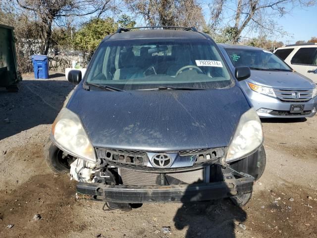 2010 Toyota Sienna CE