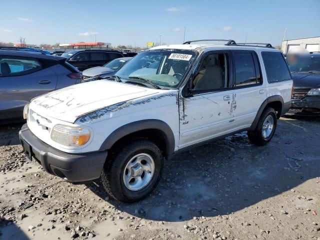 2000 Ford Explorer XLS