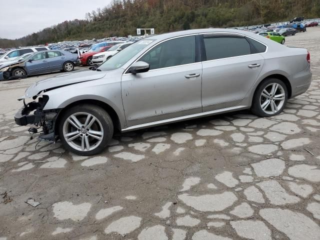 2012 Volkswagen Passat SEL