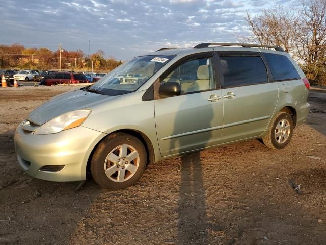 2010 Toyota Sienna CE