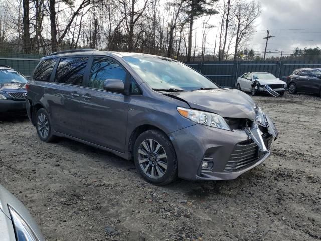 2020 Toyota Sienna XLE