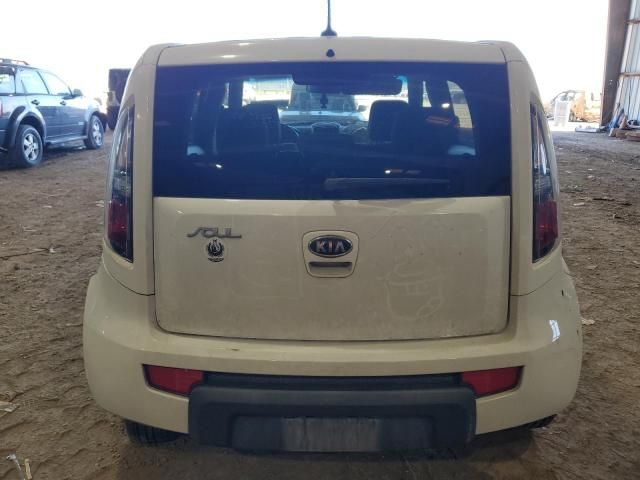 2011 KIA Soul +