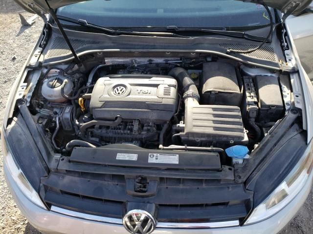 2017 Volkswagen Golf Sportwagen S