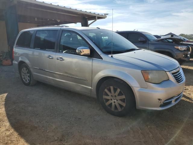 2011 Chrysler Town & Country Touring L