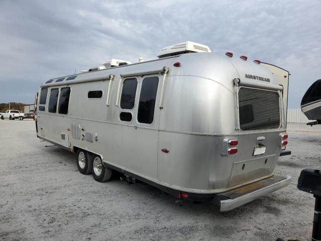 2015 Airstream Camper