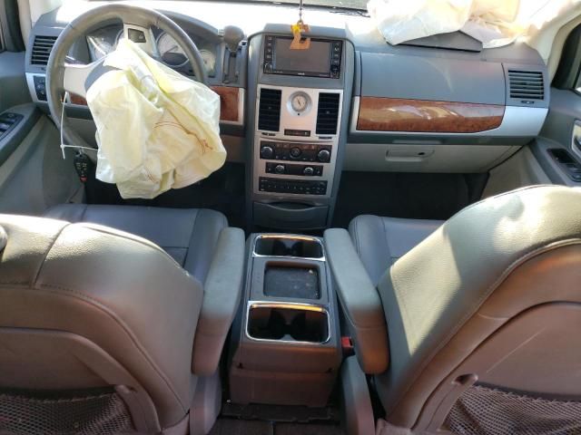 2009 Chrysler Town & Country Touring