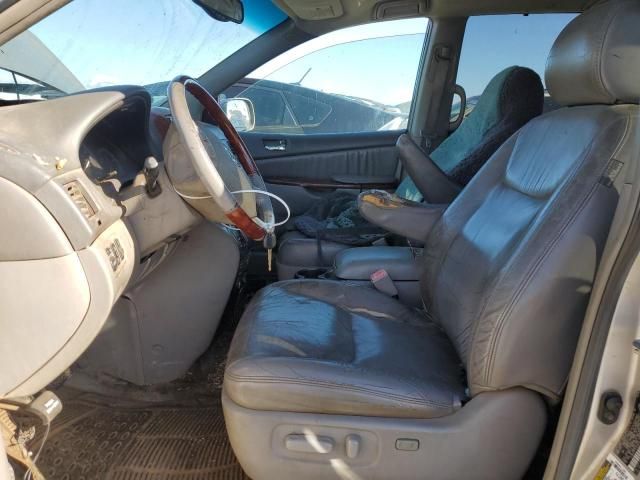 2005 Toyota Sienna XLE