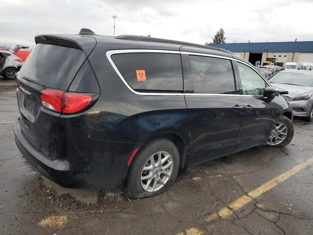 2020 Chrysler Voyager LXI