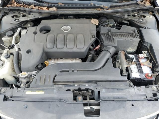 2011 Nissan Altima Base