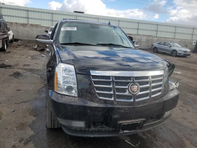 2011 Cadillac Escalade Luxury