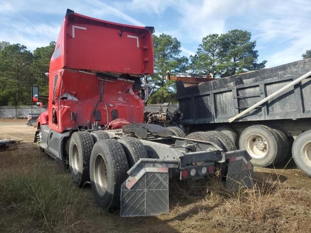 2020 Kenworth Construction T680