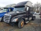 2018 Freightliner Cascadia 126